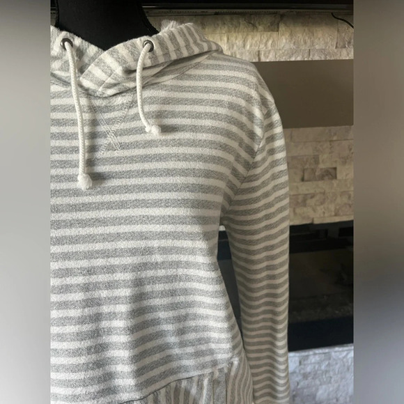 J Crew size Large hoodie - Picture 5 of 9
